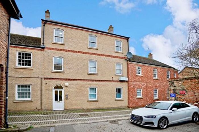2 Bedroom Flat For Sale In Royal Oak Passage, High Street, Huntingdon., PE29