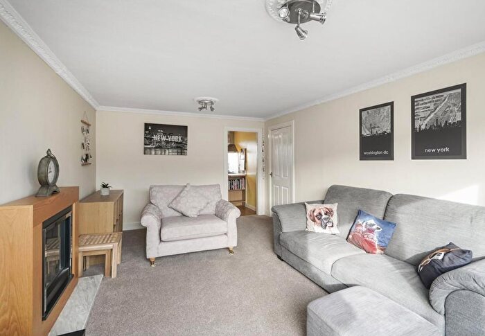 2 Bedroom Flat To Rent In , Oxgangs Avenue, Edinburgh, EH13