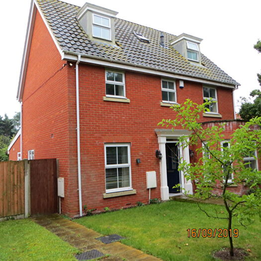 6 Bedroom Detached House To Rent In Earles Gardens, Norwich, NR4