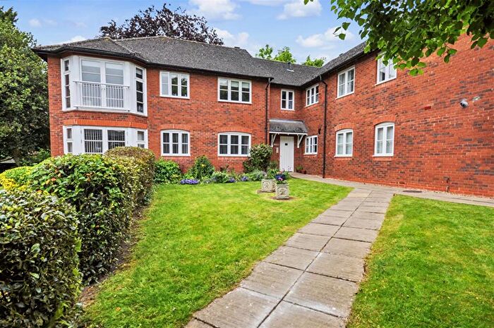 2 Bedroom Flat To Rent In Beech House, Lucas Court, Leamington Spa, CV32