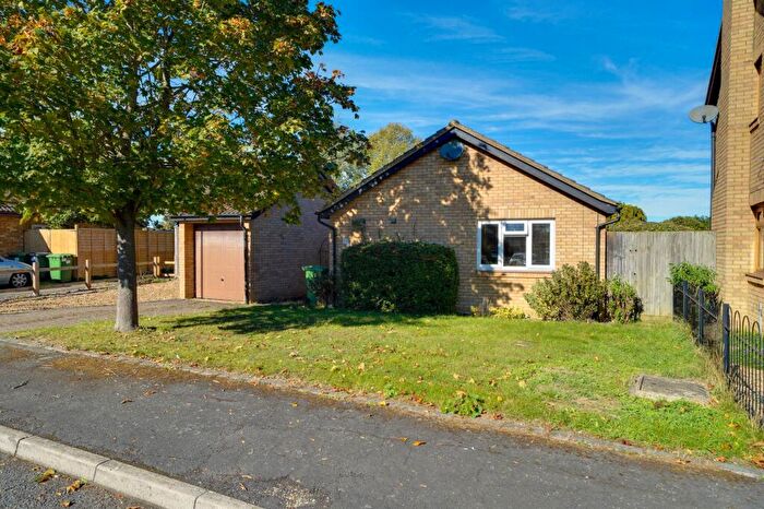 2 Bedroom House To Rent In Farfield Close, Sawtry, PE28