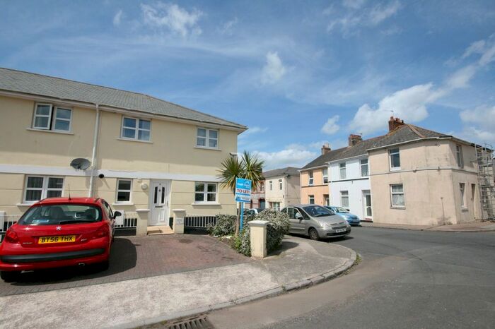 2 Bedroom Flat To Rent In St Pauls Court, St Edmunds Road, Torquay, Devon TQ1