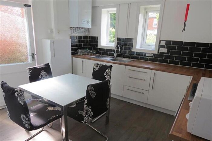 5 Bedroom House To Rent In Bedroom Detached House In Winton, BH9
