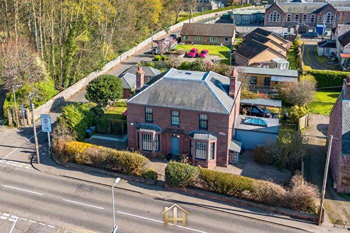4 Bedroom Detached House For Sale In Blairgowrie Road, Coupar Angus, PH13