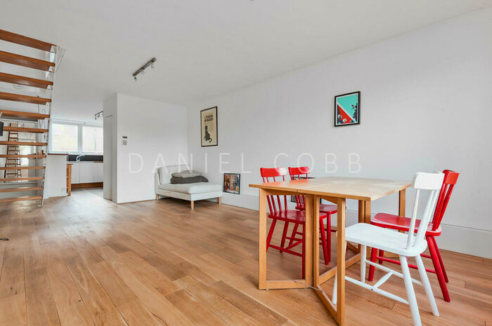 2 Bedroom Maisonette To Rent In Chilton Street, E2