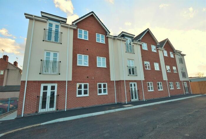 2 Bedroom Flat To Rent In Erddig Road, Wrexham, LL13