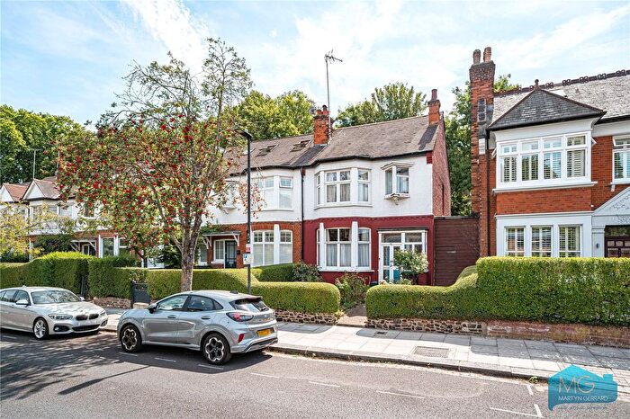3 Bedroom End Of Terrace House For Sale In Coleridge Road, Crouch End, London, N8