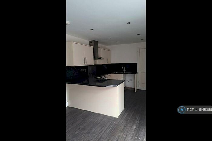 1 Bedroom Flat To Rent In St. James's Street, Burnley, BB11