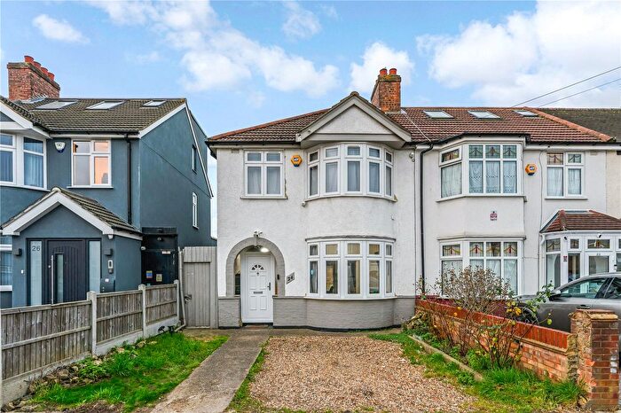 3 Bedroom End Terrace House For Sale In Hickman Road, Chadwell Heath, RM6