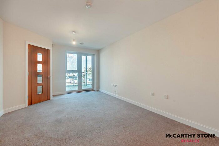1 Bedroom Apartment For Sale In Viewpoint, Harbour Road, Gosport, PO12