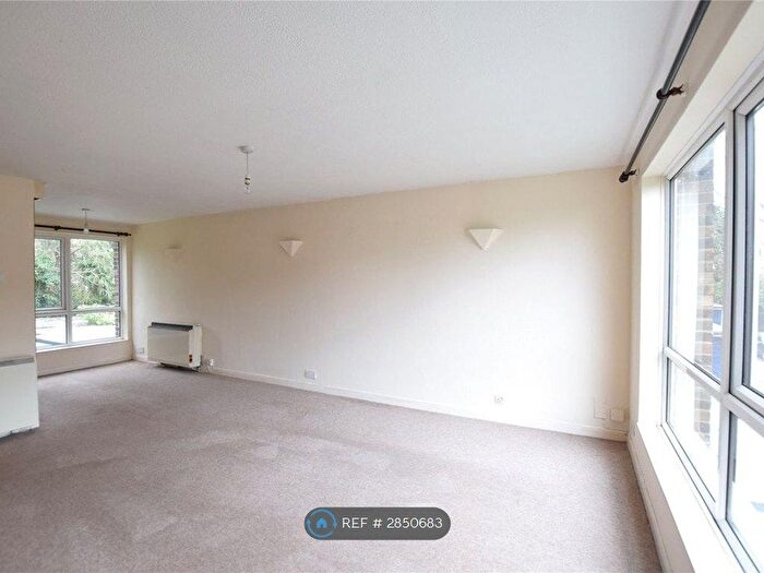 2 Bedroom Maisonette To Rent In Broadlands Court, Bracknell, RG42