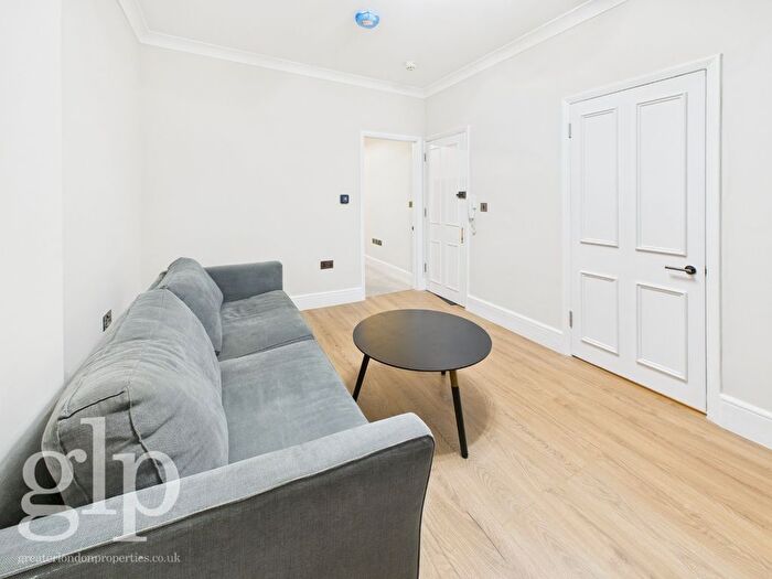 1 Bedroom Flat To Rent In Bathurst Street, Hyde Park, W2