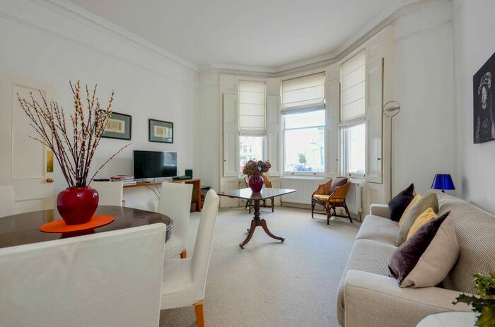 1 Bedroom Flat To Rent In Cranley Gardens, South Kensington, London, SW7