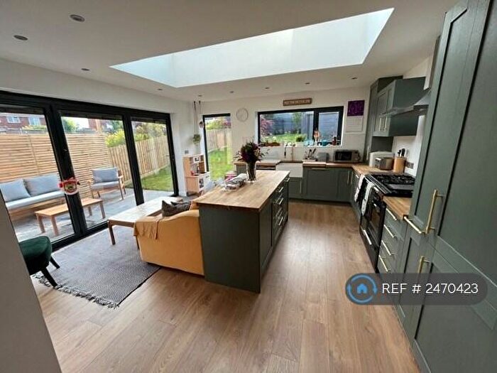 5 Bedroom Semi Detached House To Rent In Highmore Gardens, Bristol, BS7