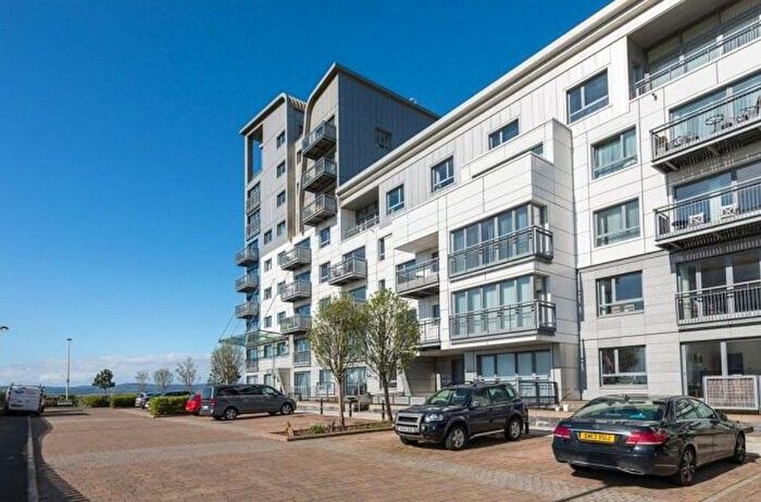 3 Bedroom Flat To Rent In , Western Harbour Terrace, Edinburgh, EH6