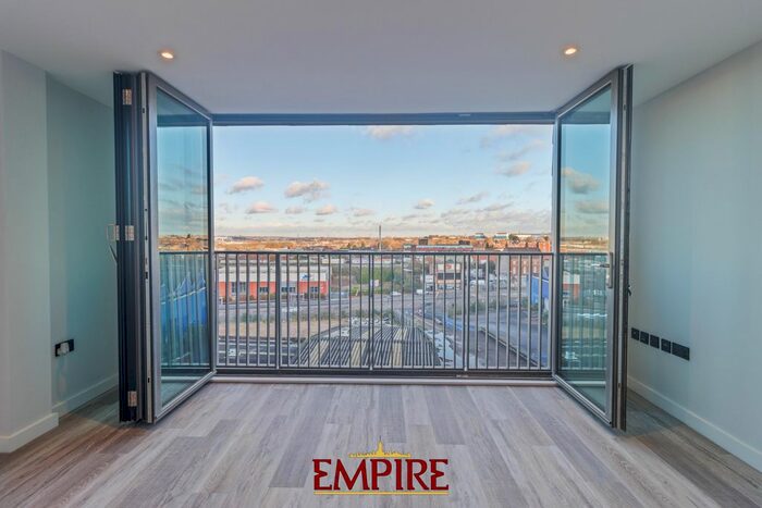 2 Bedroom Flat To Rent In Apex Lofts, Warwick Street, Birmingham, B12