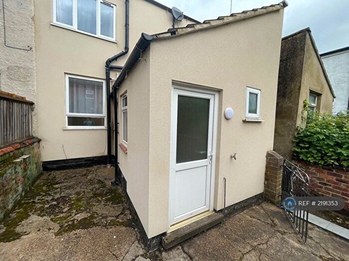 1 Bedroom Flat To Rent In Kings Street, Wellingborough, NN8
