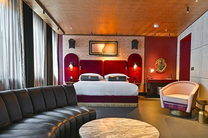 1 Bedroom Flat To Rent In York Mansions, Soho, London, WC2H