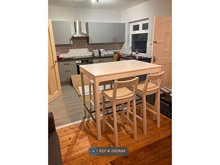 4 Bedroom Semi-Detached House To Rent In Hough Road, Manchester, M20
