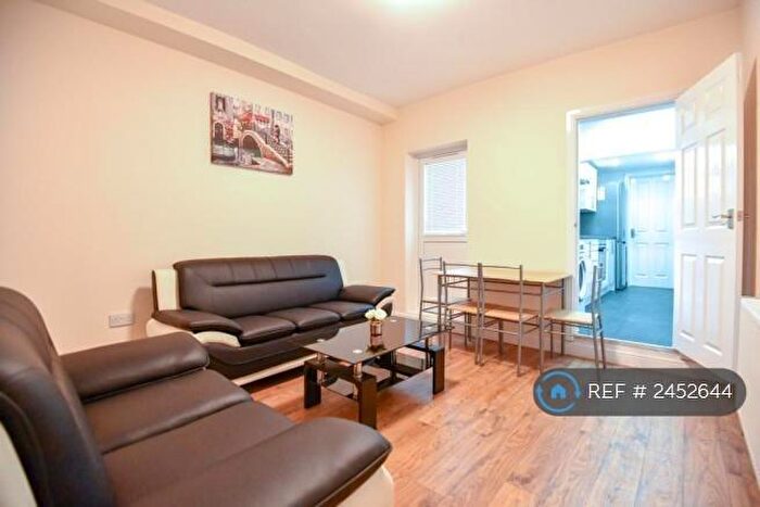 4 Bedroom End Of Terrace House To Rent In Carmelite Road, Coventry, CV1