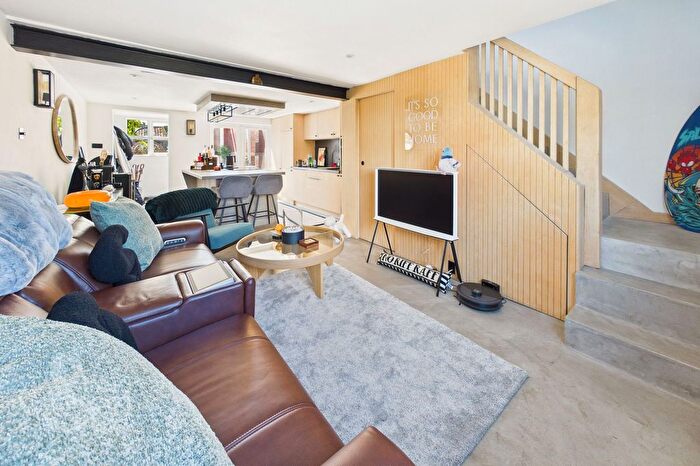 2 Bedroom Cottage For Sale In High Bungay Road, Loddon, Norwich, NR14