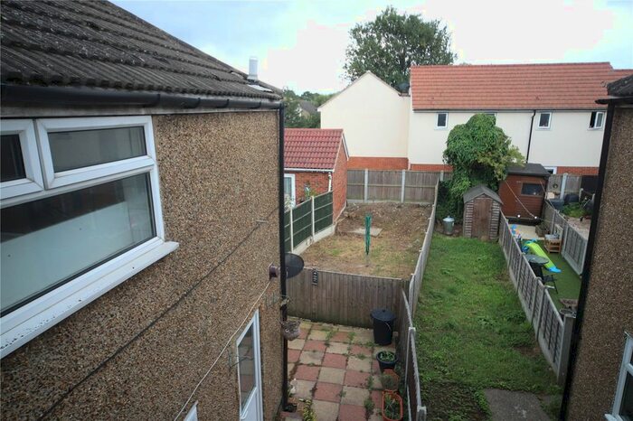 2 Bedroom Flat To Rent In London Road, Stanford-Le-Hope, Essex, SS17
