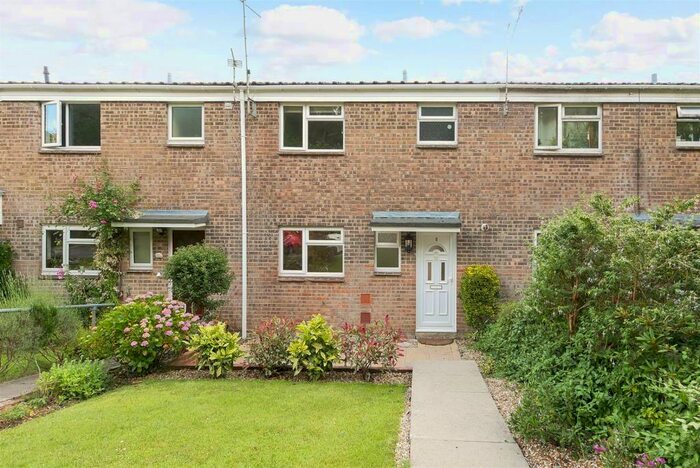 3 Bedroom Terraced House To Rent In Dukes Close, Arundel, BN18