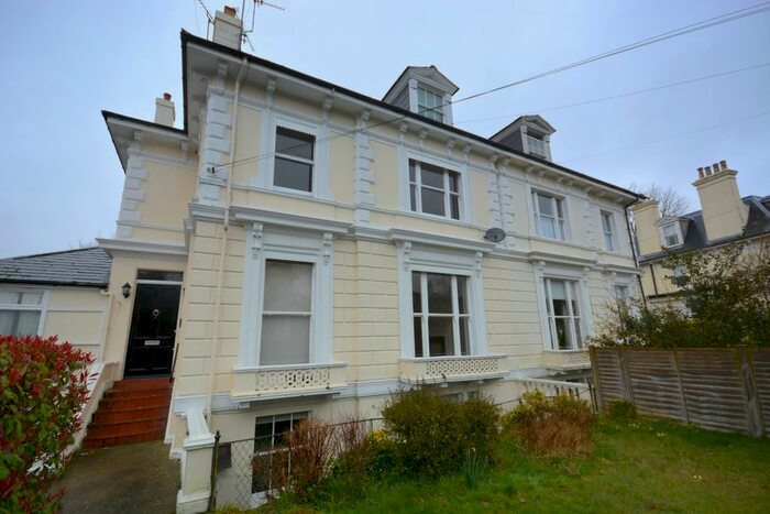 2 Bedroom Property To Rent In Lansdowne Road, Tunbridge Wells, TN1
