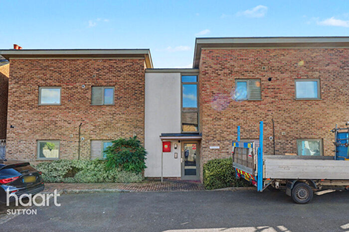 1 Bedroom Flat For Sale In Sydney Road, Sutton, SM1