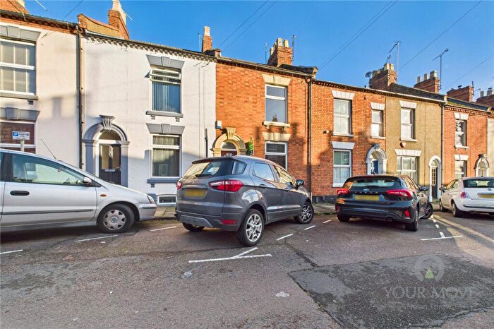 2 Bedroom House To Rent In Alexandra Road, Northampton, Northamptonshire, NN1