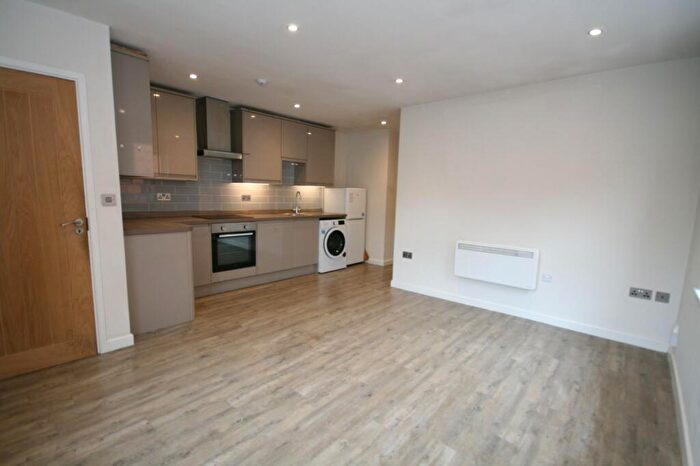 2 Bedroom Apartment To Rent In Flat, High Street, Wheatley, OX33