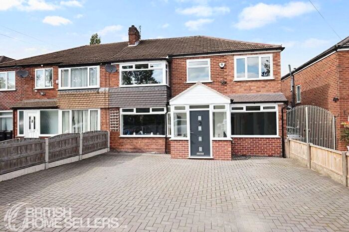 4 Bedroom Semi-Detached House For Sale In Etchells Road, Heald Green, Cheadle, Greater Manchester, SK8