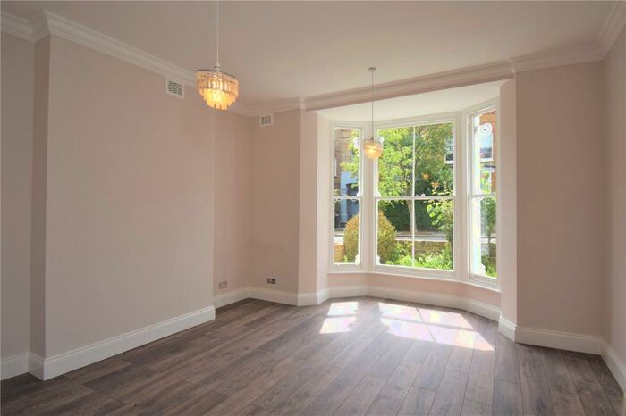 3 Bedroom Terraced House To Rent In Gloucester Drive, Finsbury Park, London, N4