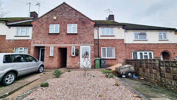 3 Bedroom Terraced House For Sale In Kingsway, Wellingborough, NN8