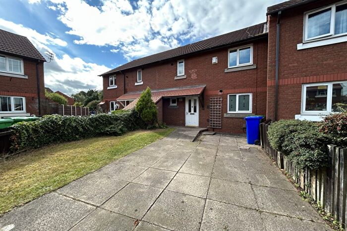 3 Bedroom Terraced House To Rent In Hindsford Close, Manchester, M23