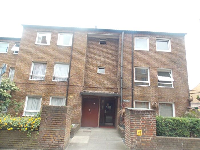 1 Bedroom Flat To Rent In Swanfield Street, Shoreditch, E2
