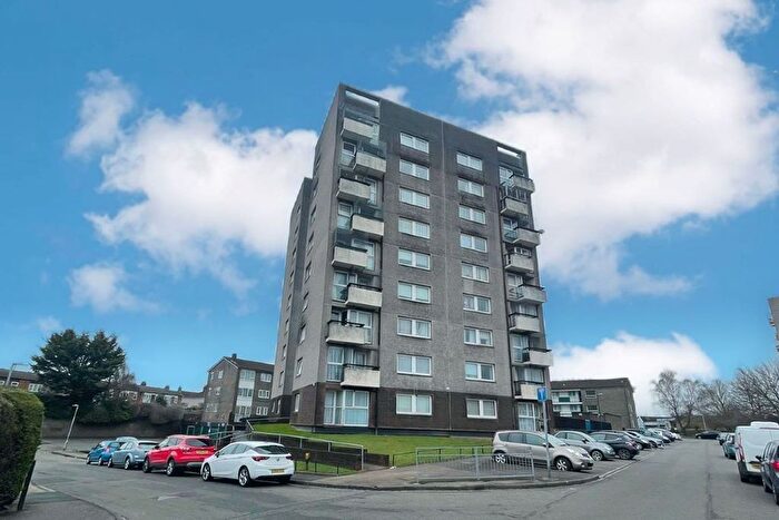 2 Bedroom Flat For Sale In Becton Place, Erith, DA8