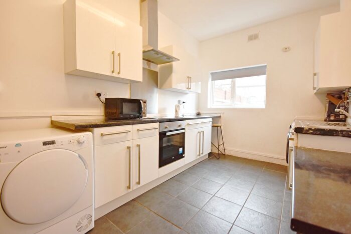 4 Bedroom Terraced House To Rent In Bolingbroke Road, Coventry, CV3