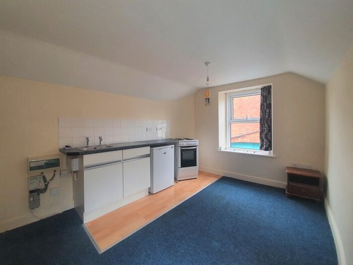 Studio To Rent In New Street, Paignton, TQ3