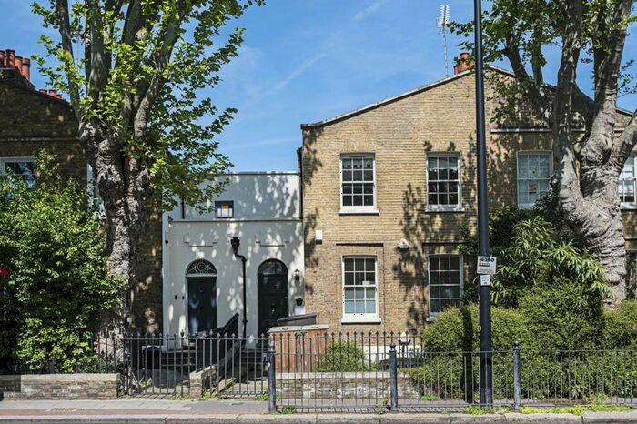 2 Bedroom House To Rent In Hackney Road, Hackney, London, E2