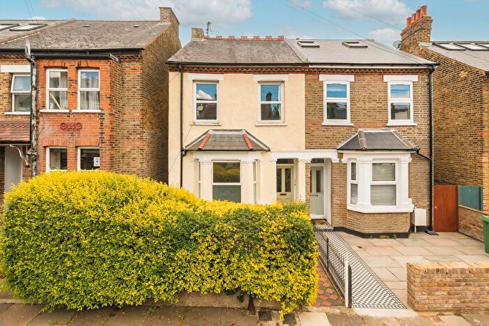 1 Bedroom Flat For Sale In Osterley Park View Road, Hanwell, W7