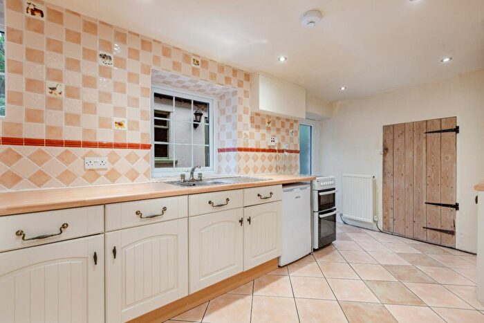 2 Bedroom Cottage For Sale In Moor Road, Bellerby, DL8