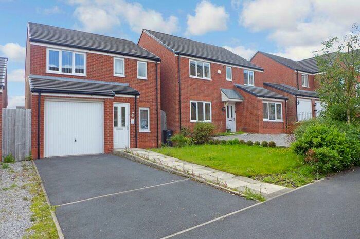3 Bedroom Detached House To Rent In Harrier Close, Lostock, Bolton, BL6
