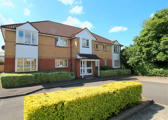 2 Bedroom Flat To Rent In Bedford Road, Hitchin, SG5