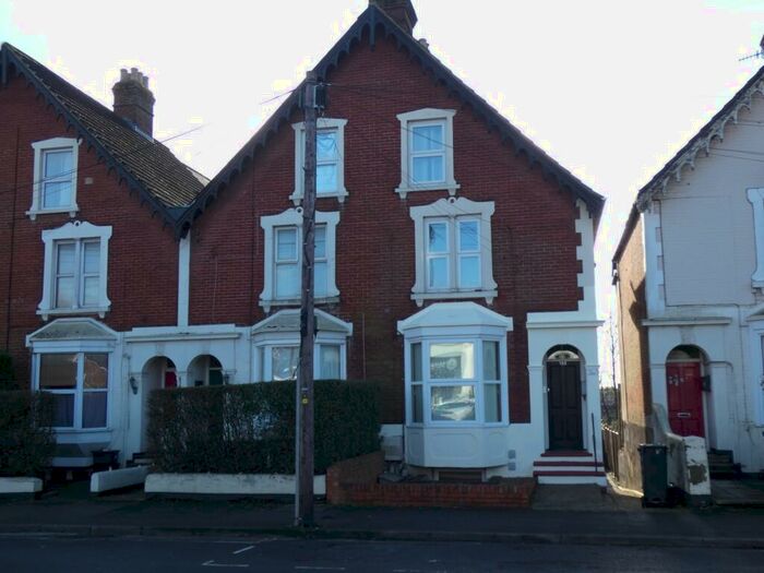 Studio To Rent In Wilton Road, Salisbury, Wiltshire, SP2