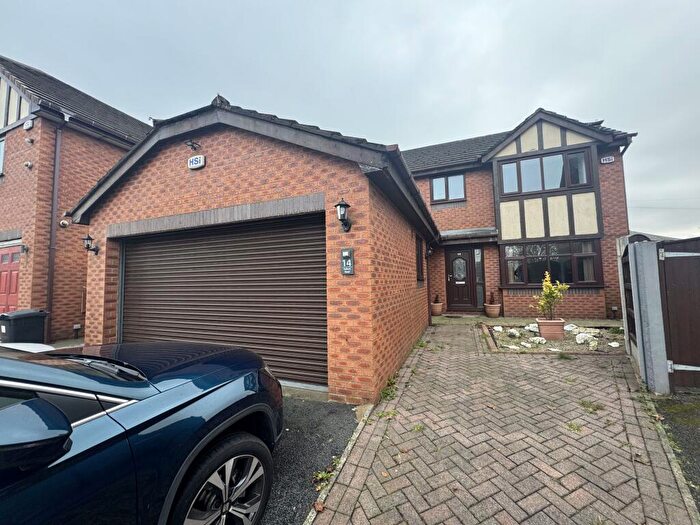 4 Bedroom Detached House To Rent In Salford Road, Over Hulton, Bolton, Lancashire, BL5