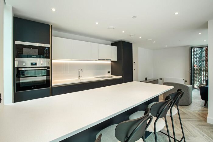 2 Bedroom Flat To Rent In Bankside Boulevard, Cortland At Colliers Yard, Salford, M3