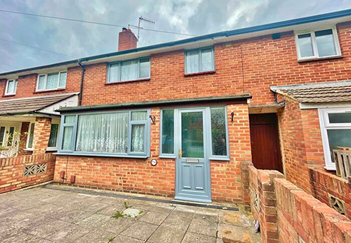 3 Bedroom Terraced House For Sale In Purbrook Way, Leigh Park, PO9
