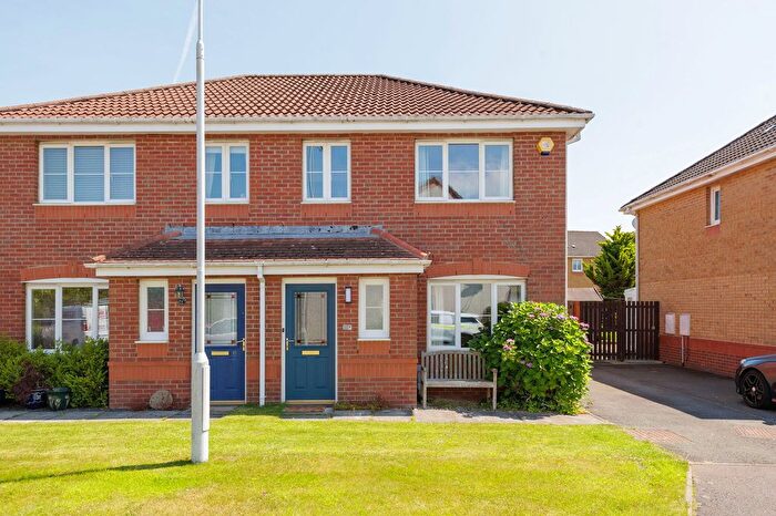 3 Bedroom Semi Detached House For Sale In David Crescent, Dunfermline, KY11