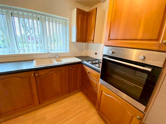 1 Bedroom Flat To Rent In Pot House Lane, Stocksbridge, Sheffield S36